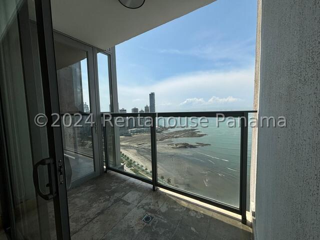 Modern and Spacious Apartment - Apartamento en Av Balboa